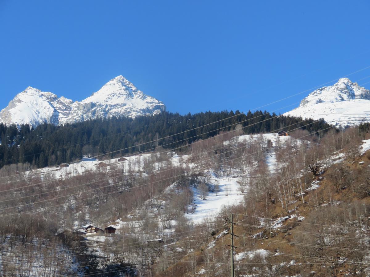 Bed and Breakfast Ustria Crusch Alva Tavanasa Екстер'єр фото